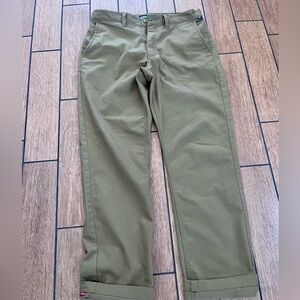 Men's Vans khaki chino size 32x32